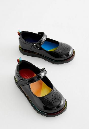 Детская обувь