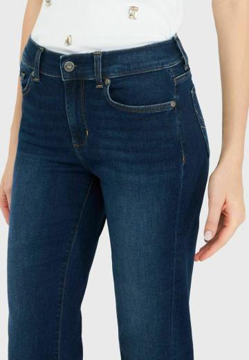 Клешеные брюки