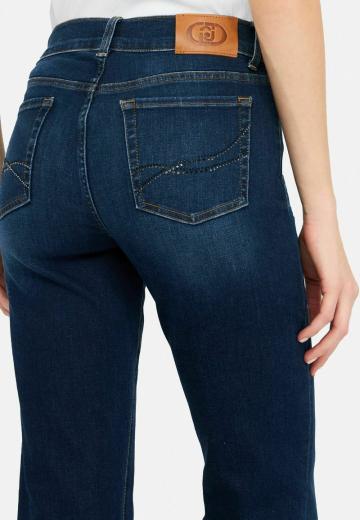 Клешеные брюки