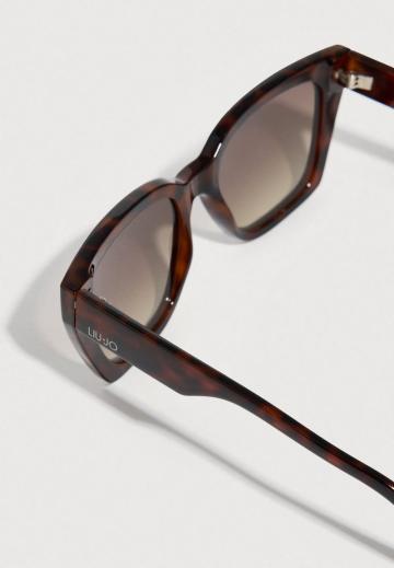 Солнечные очки