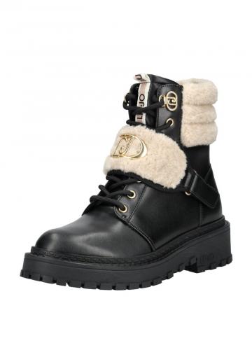 Ботинки на шнуровке