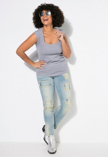 Короткие джинсы