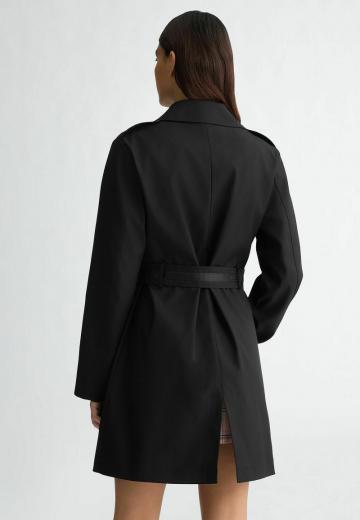 Короткое пальто