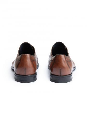 Ботинки на шнуровке