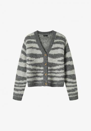 Вязаная кофта