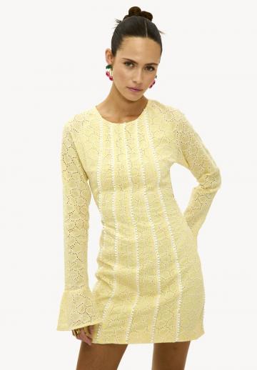 Короткое платье