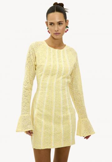 Короткое платье