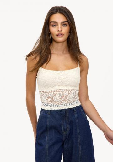 Топ на бретельках