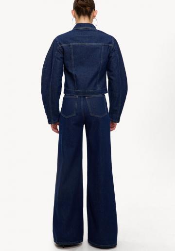 Клешеные брюки