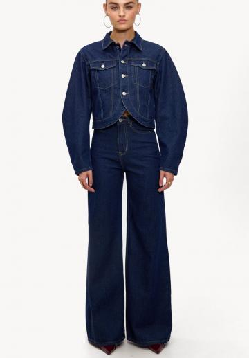 Клешеные брюки