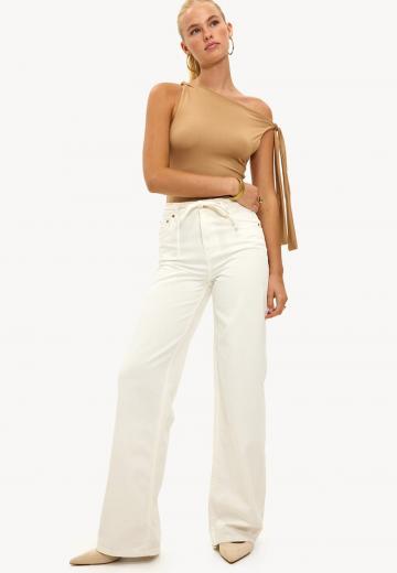 Прямые джинсы