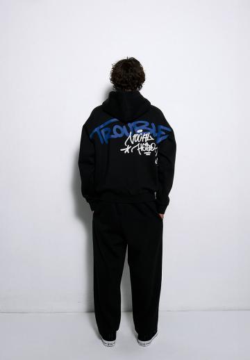 Спортивные штаны