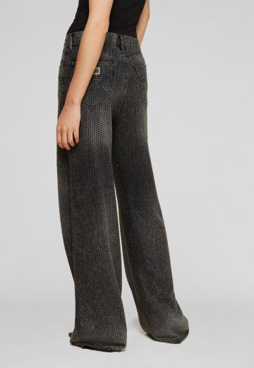 Клешеные джинсы