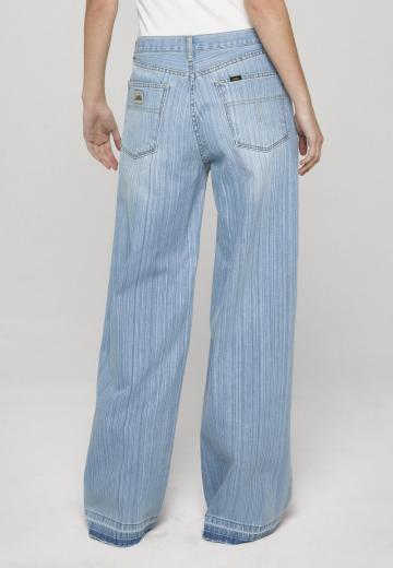 Свободные джинсы