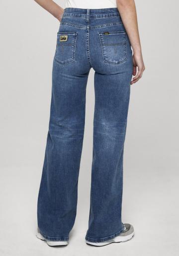 Клешеные джинсы