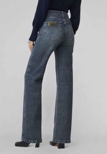 Свободные джинсы
