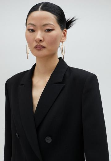 Короткий блейзер