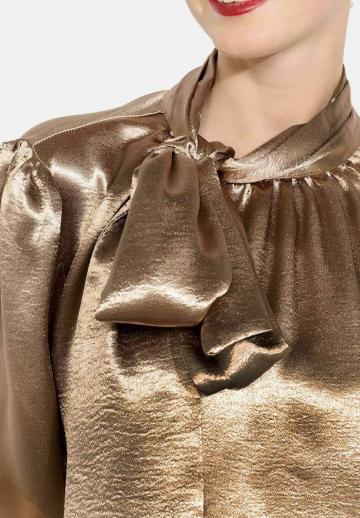 Атласная блузка