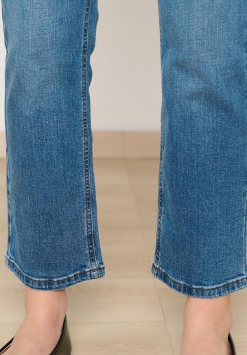 Короткие джинсы