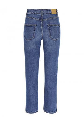 Короткие джинсы