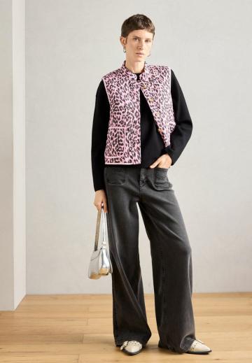 Джинсовая жилетка