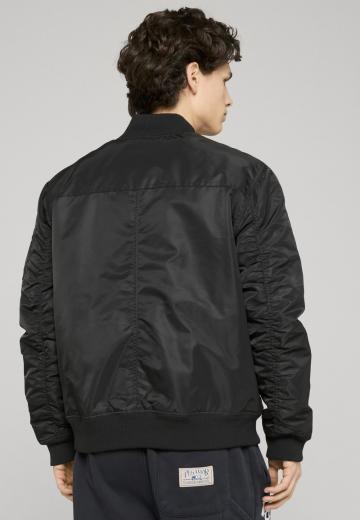 Куртка бомбер