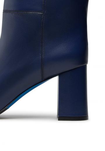 Высокие сапоги