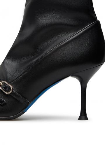 Высокие сапоги