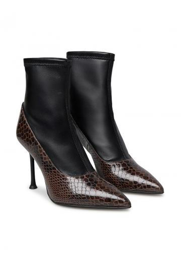 Высокие сапоги