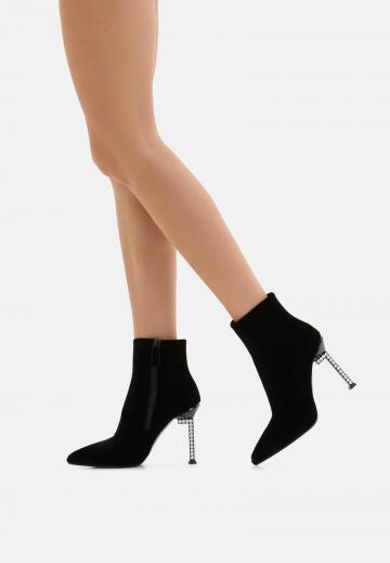 Высокие сапоги