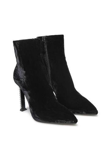 Высокие сапоги