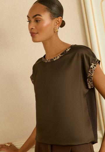 Атласная блузка
