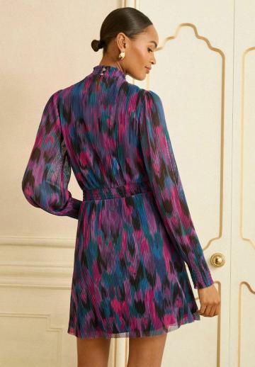 Короткое платье