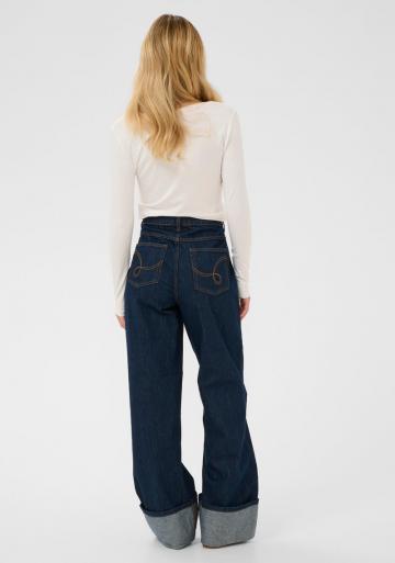 Свободные джинсы