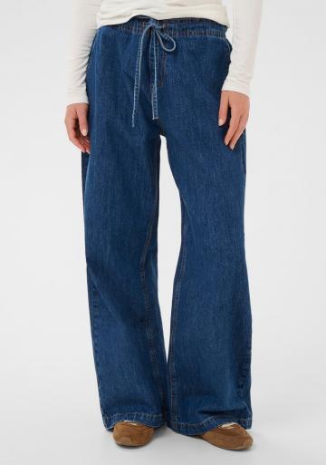 Свободные джинсы