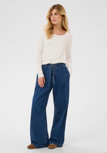 Свободные джинсы