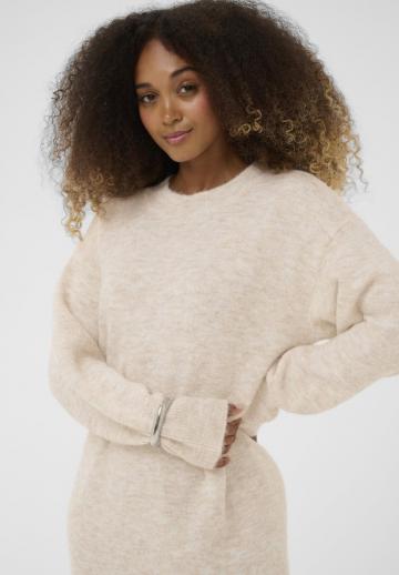 Вязаное платье