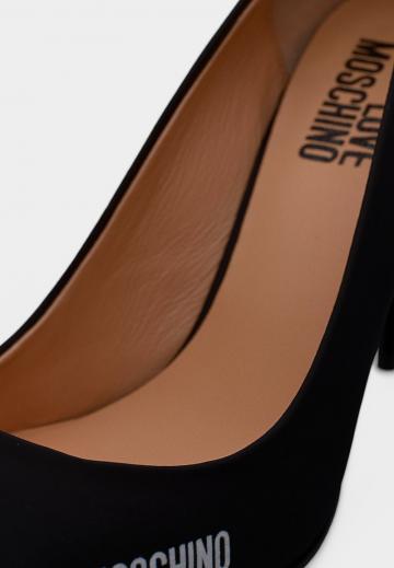 Туфли на высоком каблуке