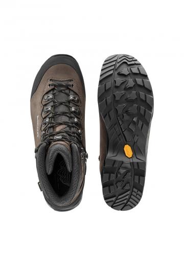 Походные ботинки