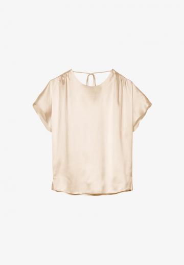 Атласная блузка