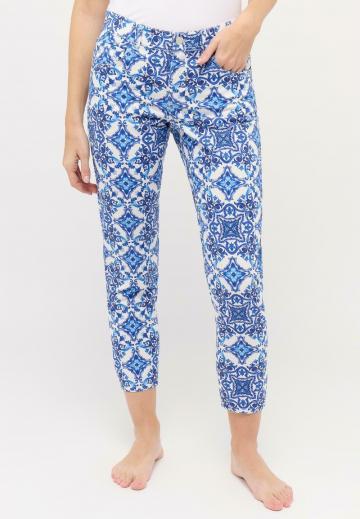 Короткие джинсы