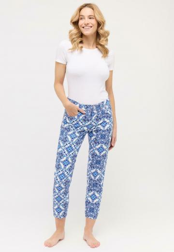 Короткие джинсы