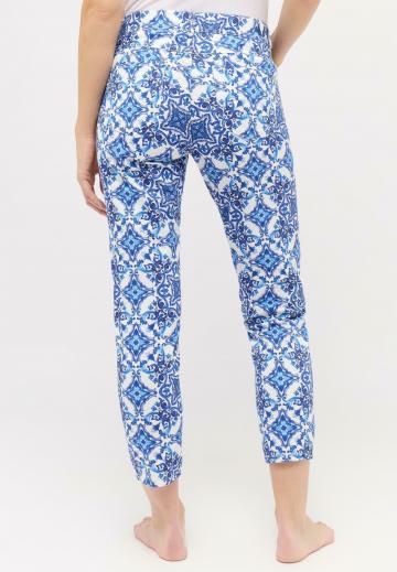 Короткие джинсы