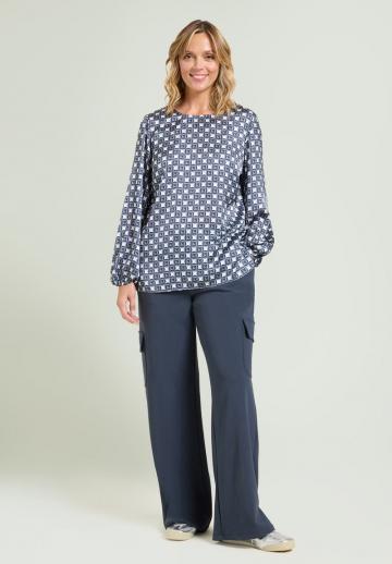 Атласная блузка