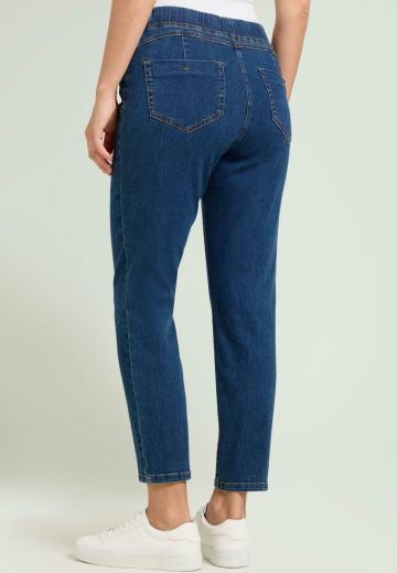 Узкие джинсы