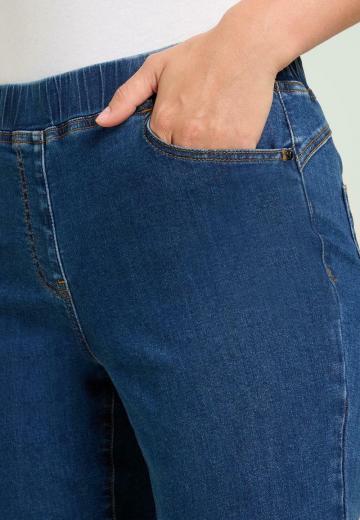 Узкие джинсы