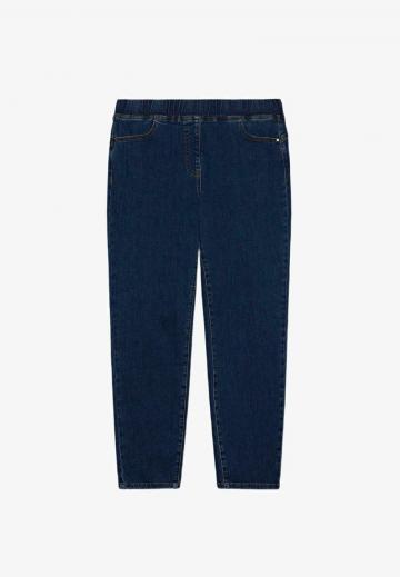 Узкие джинсы