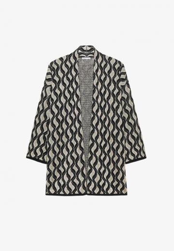 Жаккардовая вязаная кофта