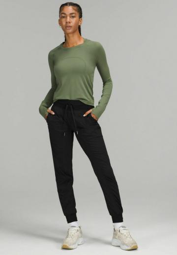 Узкие брюки