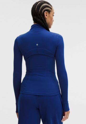 Спортивная куртка